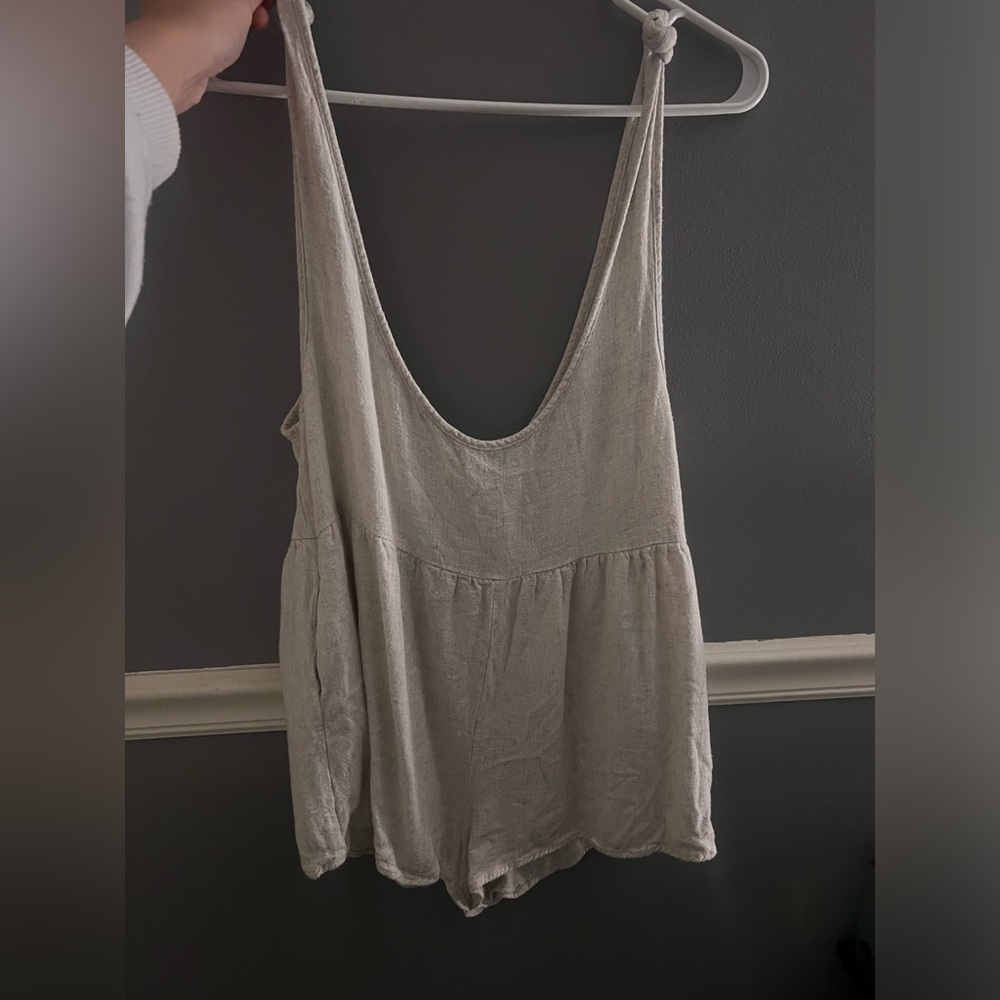 Princess Polly tay romper beige